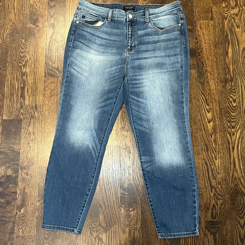 Judy Blue Relaxed Fit Jeans 18W non-distressed!